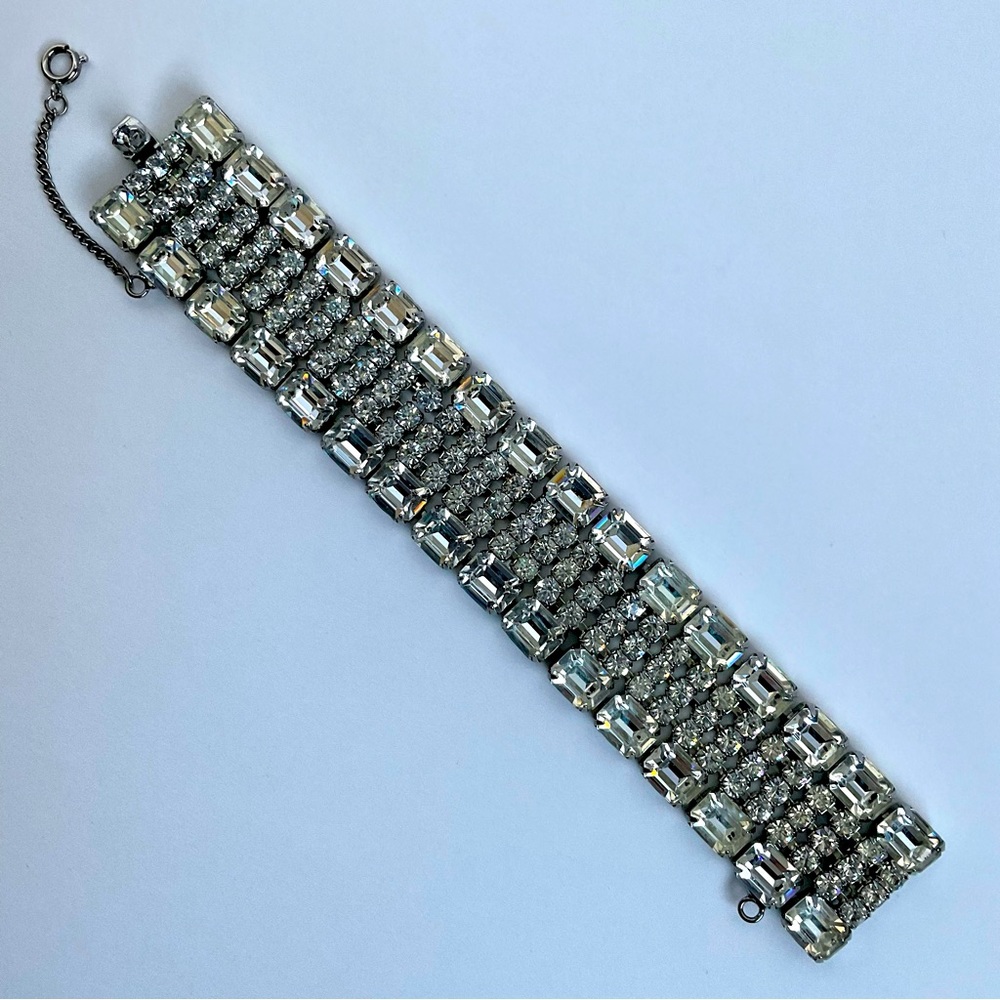 VINTAGE WEISS RHINESTONE CRYSTAL WIDE CUFF BRACELET - SIGNED - Picture 6 of 10